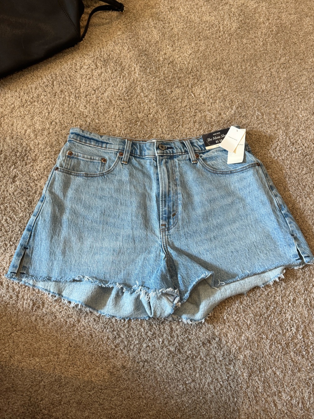 Abercrombie & Fitch High Rise Mom Short NWT